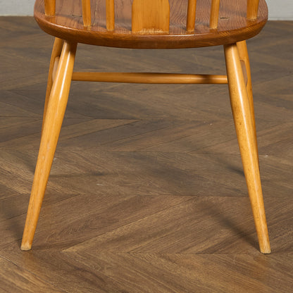 スワンバックチェア