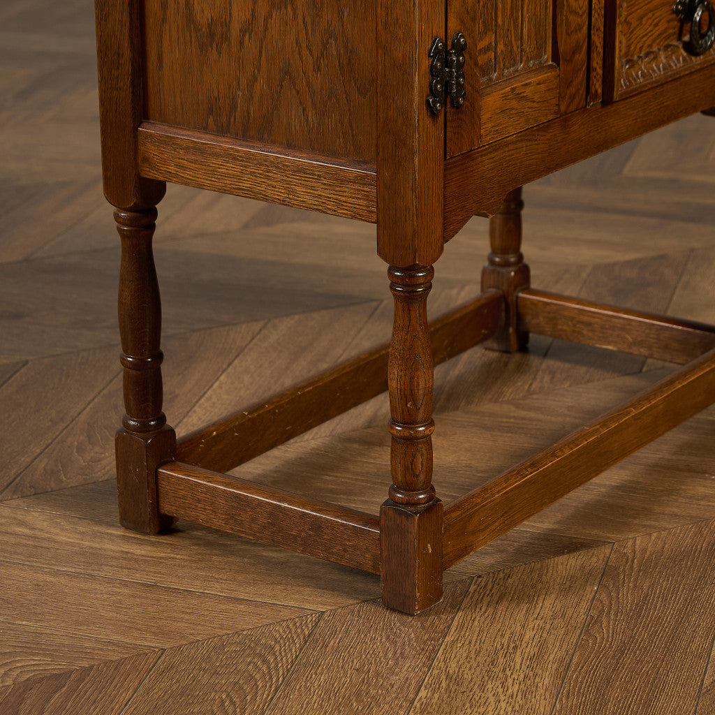 英国 クラシック サイドキャビネット サイドテーブル