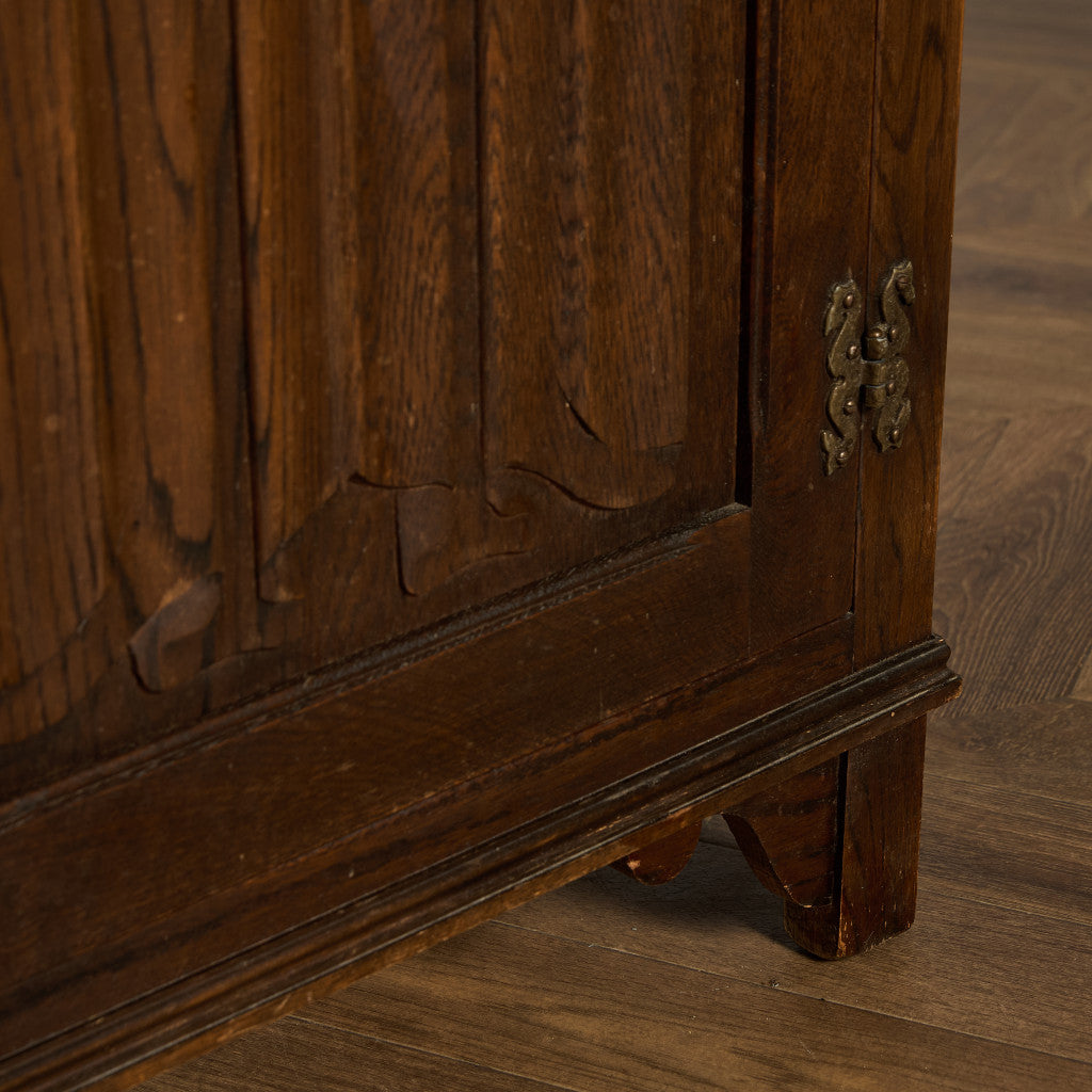 ガラス キャビネット