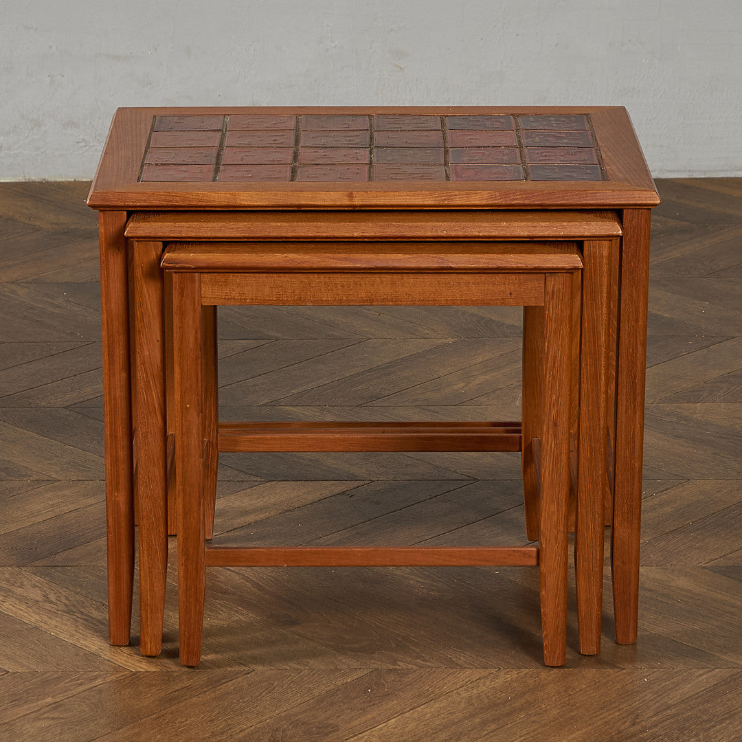 デンマーク タイルトップ ネストテーブル