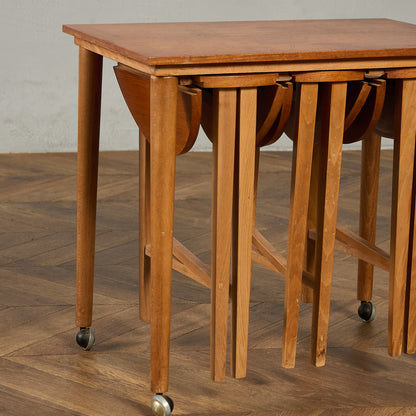 Novy Domov ヴィンテージ ネストテーブル