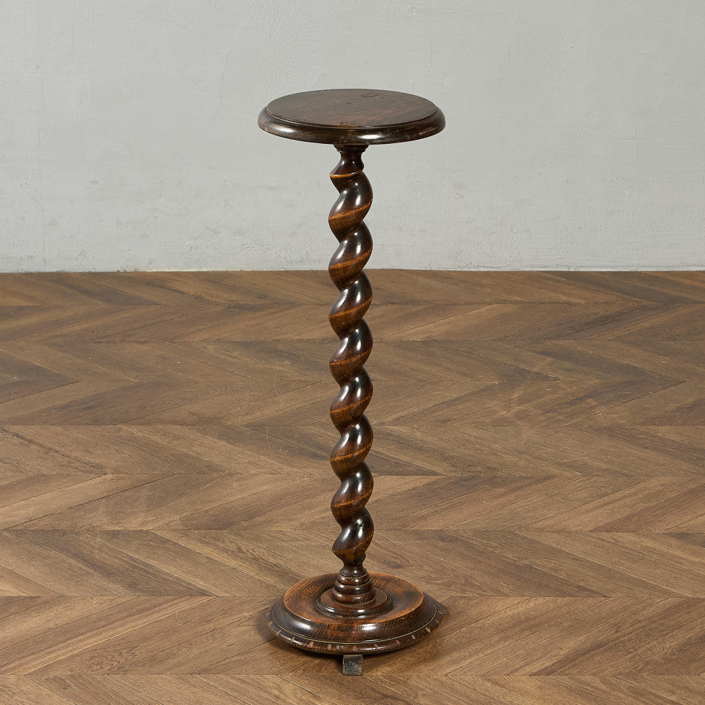 サイドテーブル