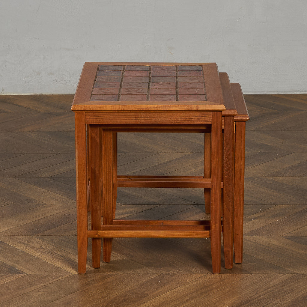 デンマーク タイルトップ ネストテーブル