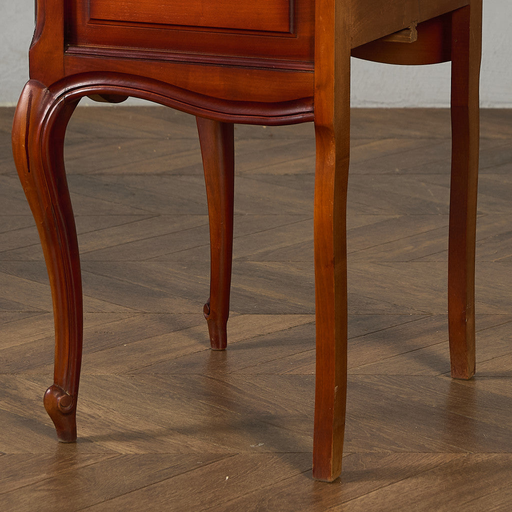 英国 クラシック ベッドサイド キャビネット