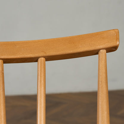 スティックバックチェア