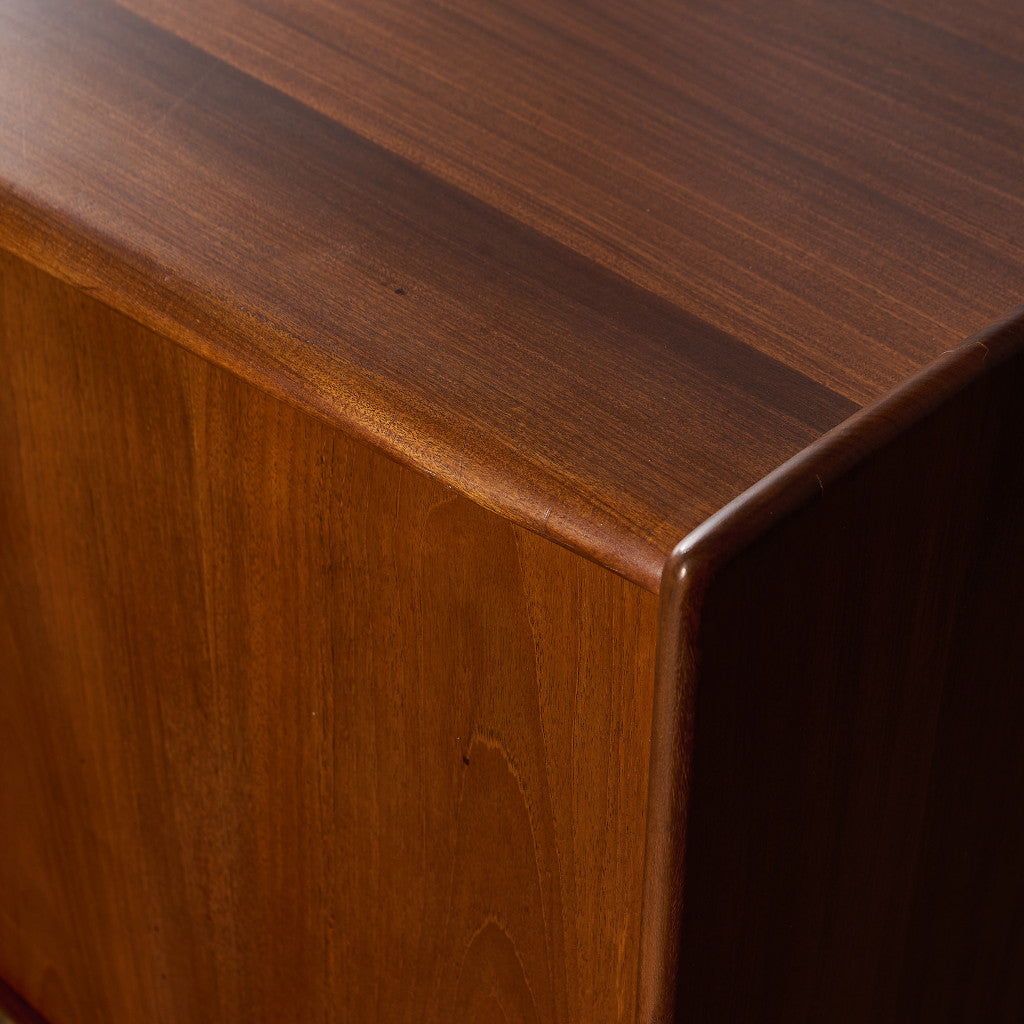 Volany ヴィンテージ サイドボード