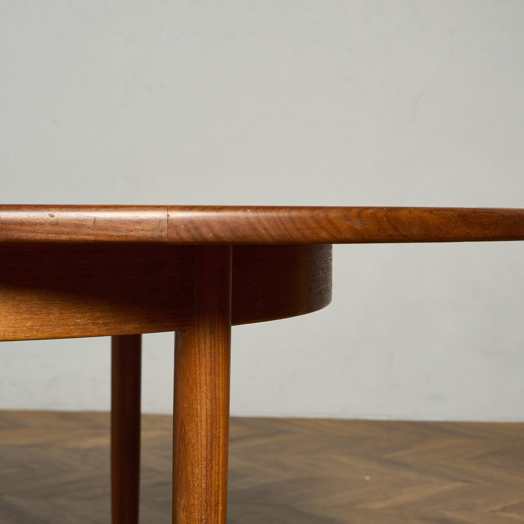 ヴィンテージ エクステンション オーバルダイニングテーブル