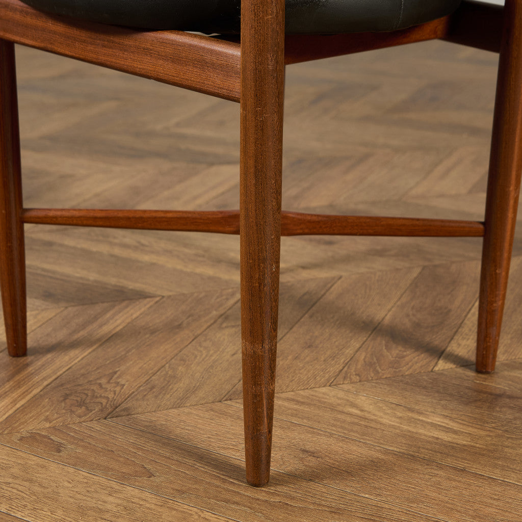 サーキュラーチェア