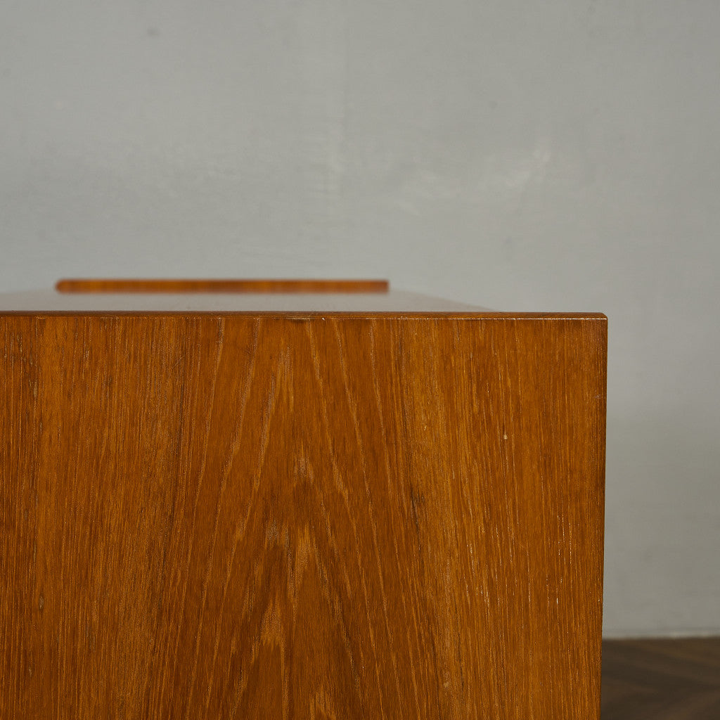 ネイサン Nathan 十字扉 ヴィンテージ ミュージックキャビネット サイドボード #89830