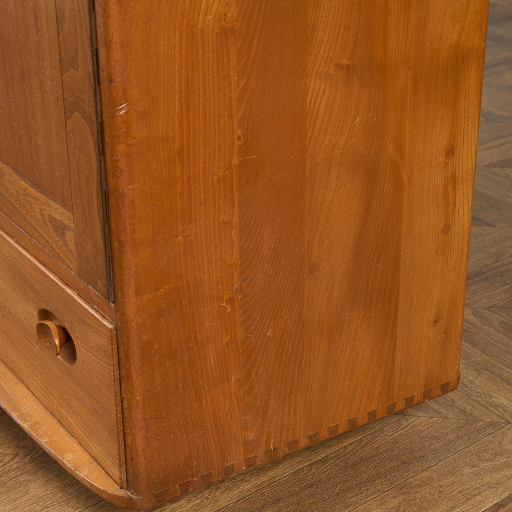 ウィンザー サイドボード