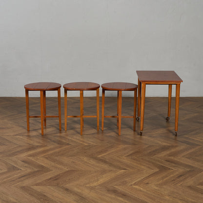 Novy Domov ヴィンテージ ネストテーブル