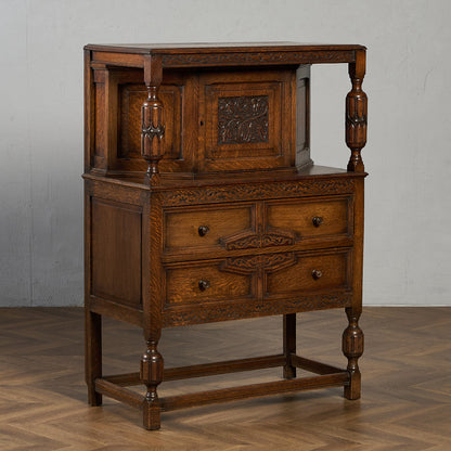 英国 クラシック コートカップボード