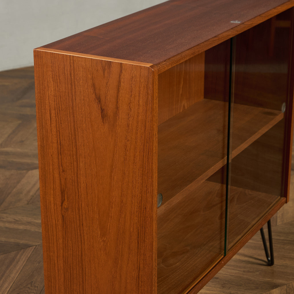 ヴィンテージ ガラス ブックケース カスタム アイアンヘアピンレッグ