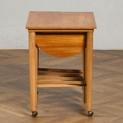 Novy Domov ヴィンテージ ネストテーブル