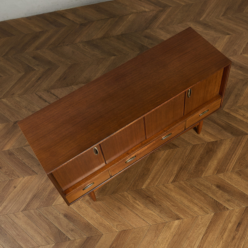 Brasilia クロームハンドル サイドボード