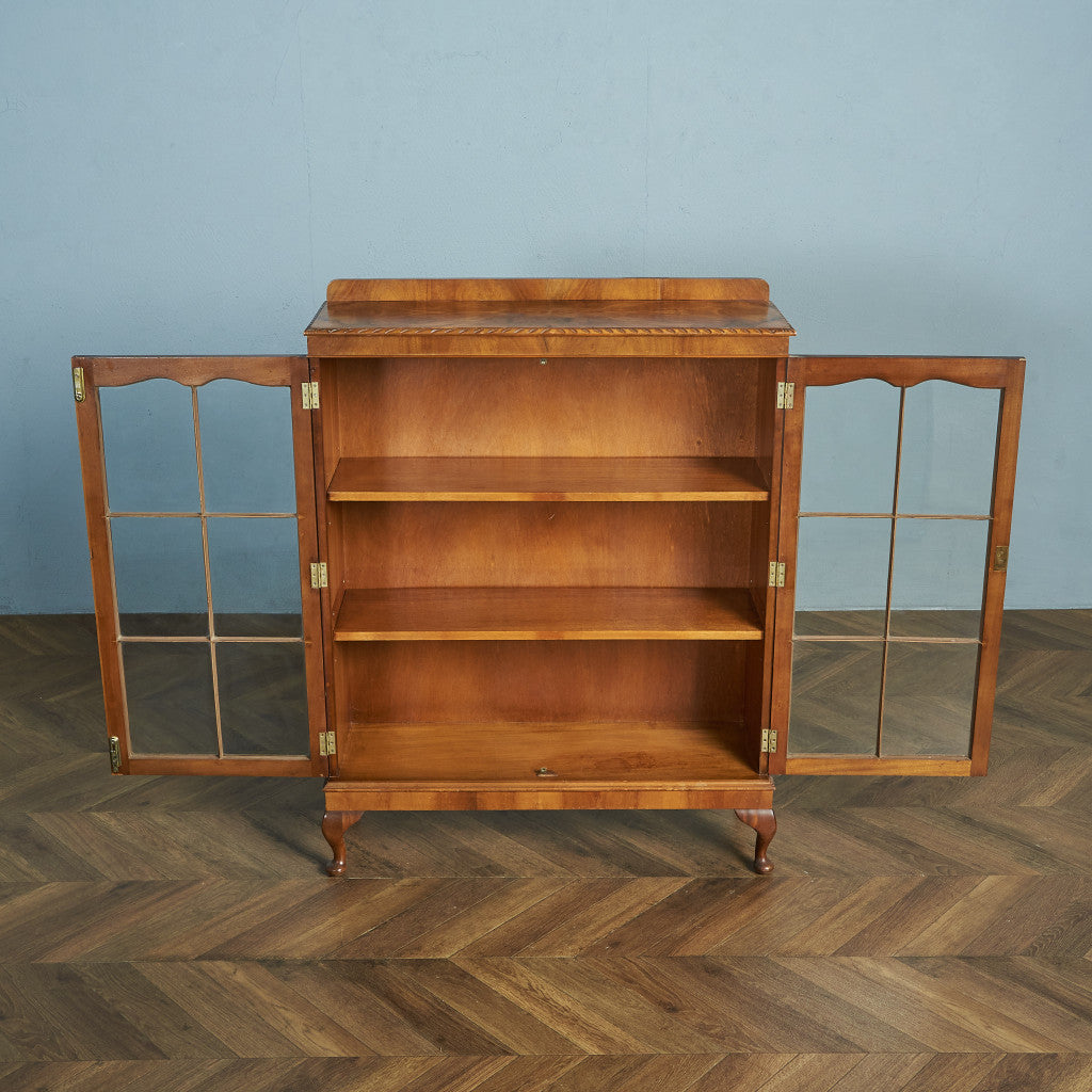 英国クラシック ウォールナット材 ブックケース / 食器棚