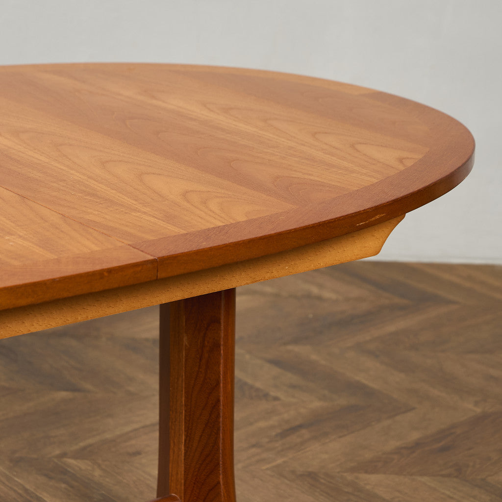 ヴィンテージ エクステンション オーバル ダイニングテーブル