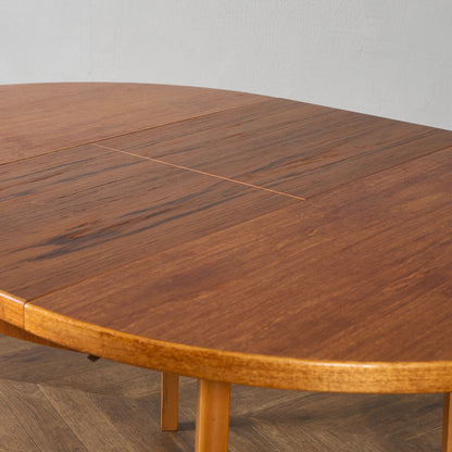 旧東ドイツ ヴィンテージ ラウンド ダイニングテーブル #95593