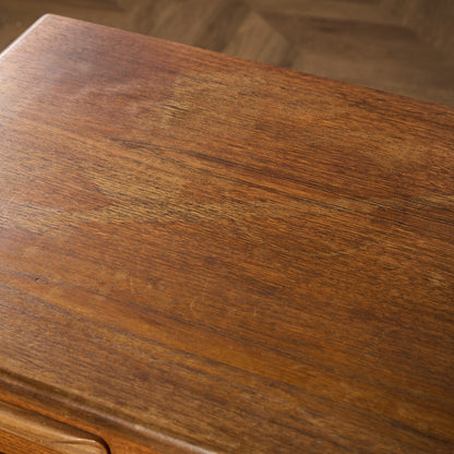 Fresco ヴィンテージ 脚付き サイドボード (4072)