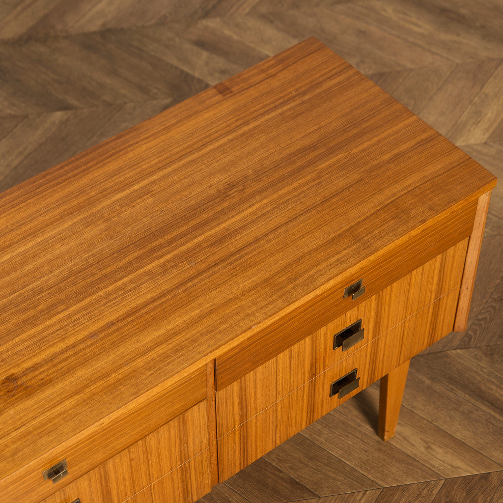 Limelight ヴィンテージ サイドボード