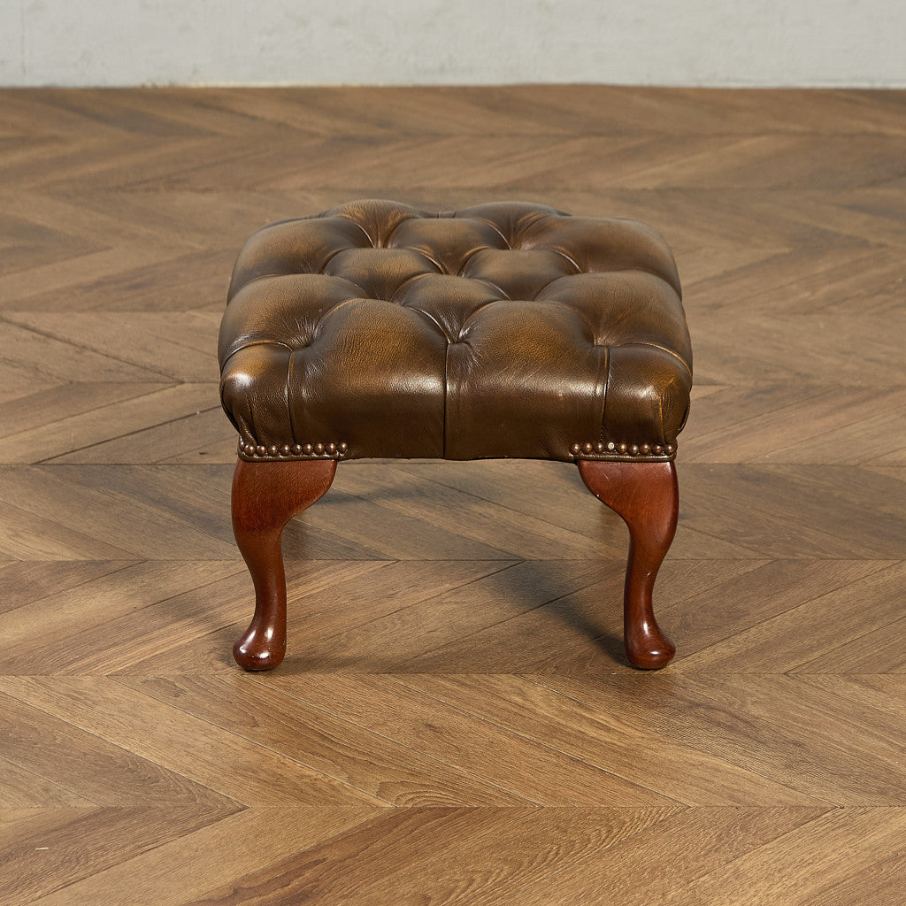 ボタン締めスツール チェスターフィールド モケット オットマン ピンク