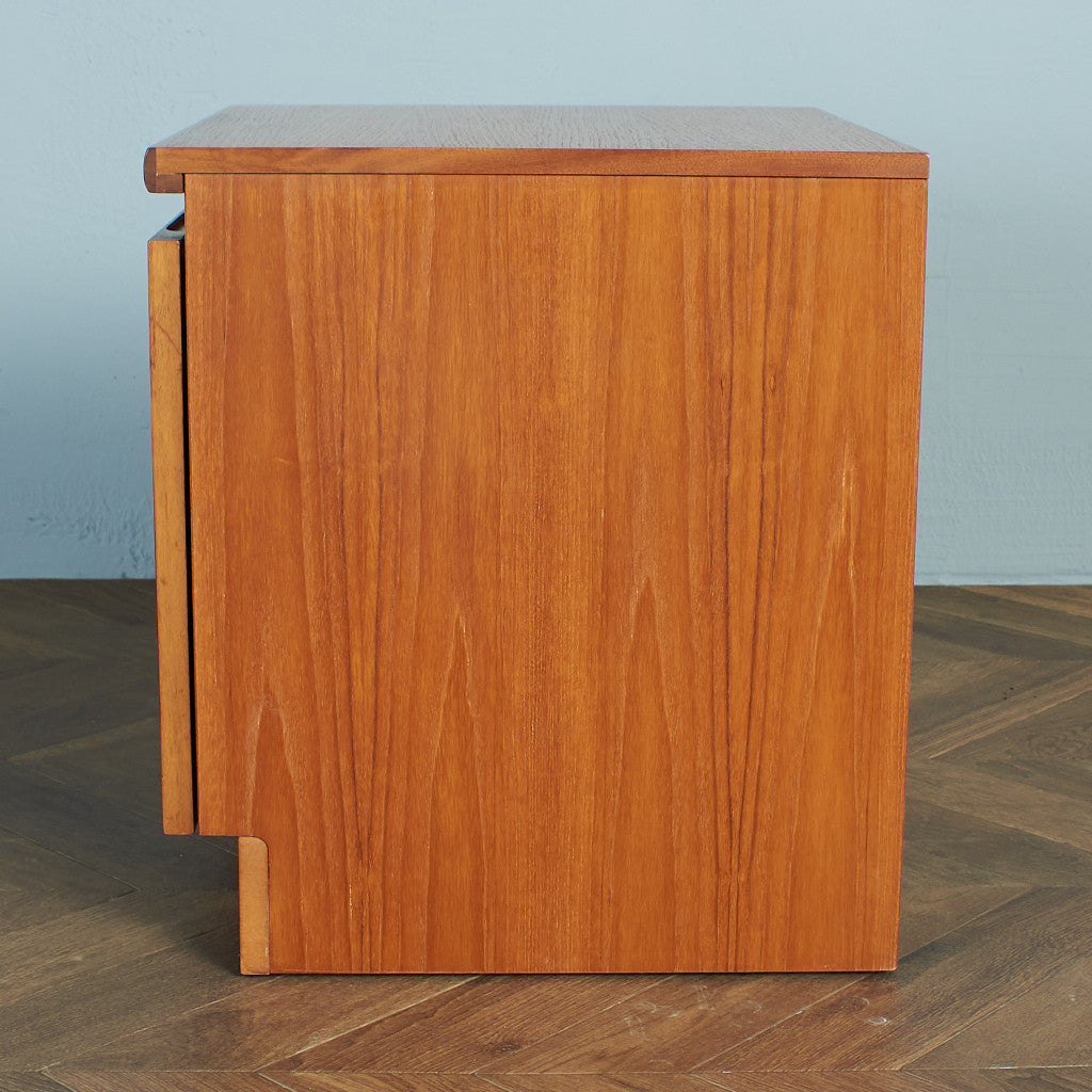 ヴィンテージ スモールキャビネット