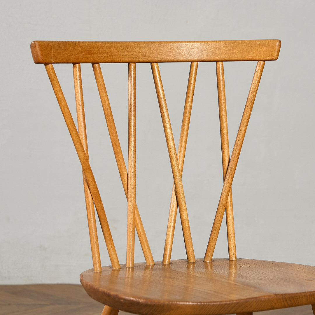 ラティスドチェア