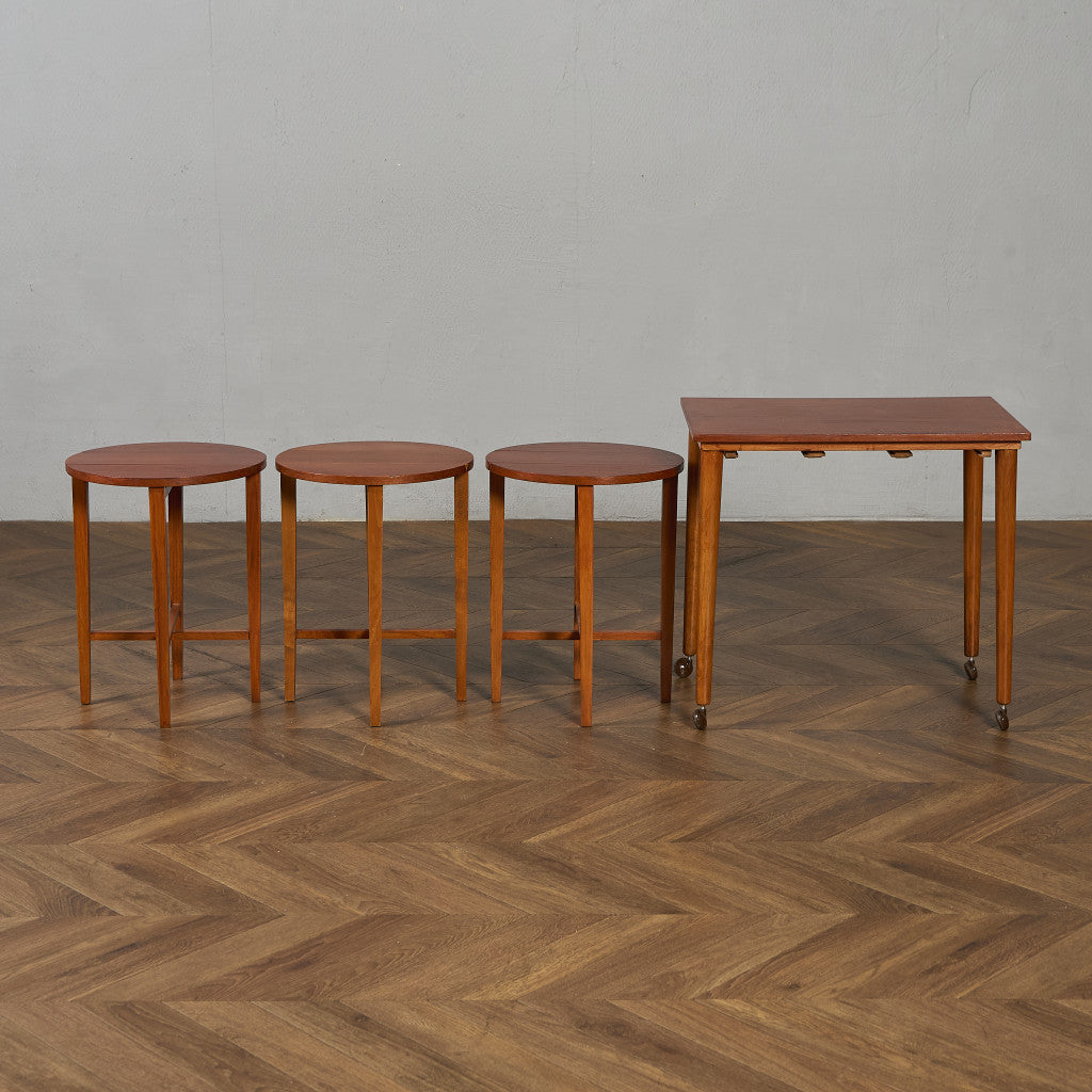 Novy Domov ヴィンテージ ネストテーブル