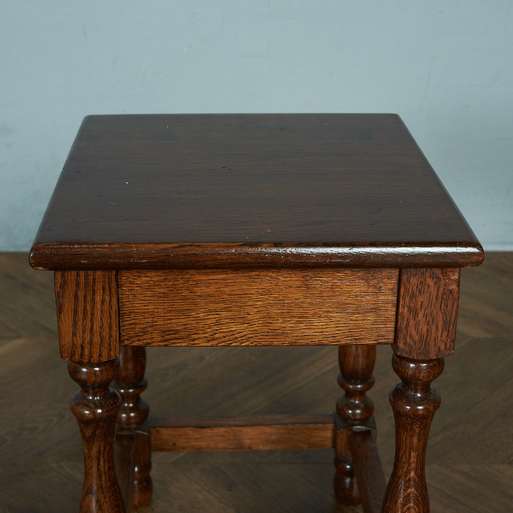 British classic oak nesting table #81756