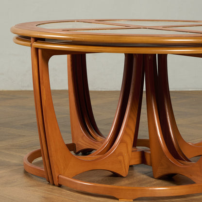 ヴィンテージ ガラストップ ネスト コーヒーテーブル