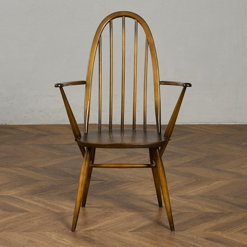 ヴィンテージ クエーカー アームチェア ラウンドゴールドラベル