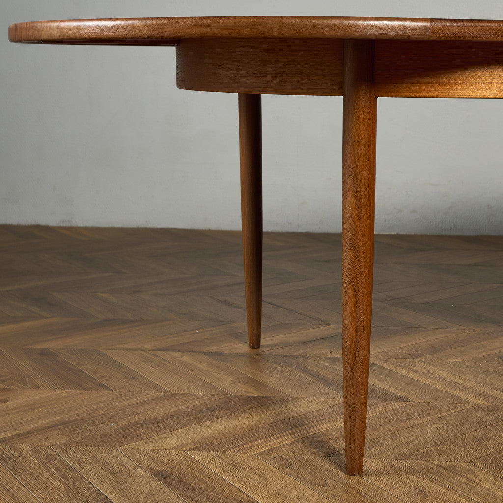 ヴィンテージ エクステンション オーバルダイニングテーブル