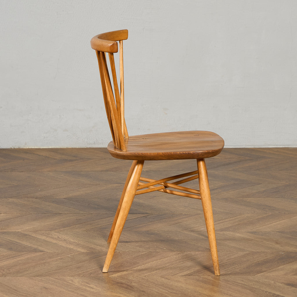 ラティスドチェア