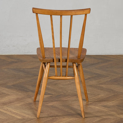 スティックバックチェア