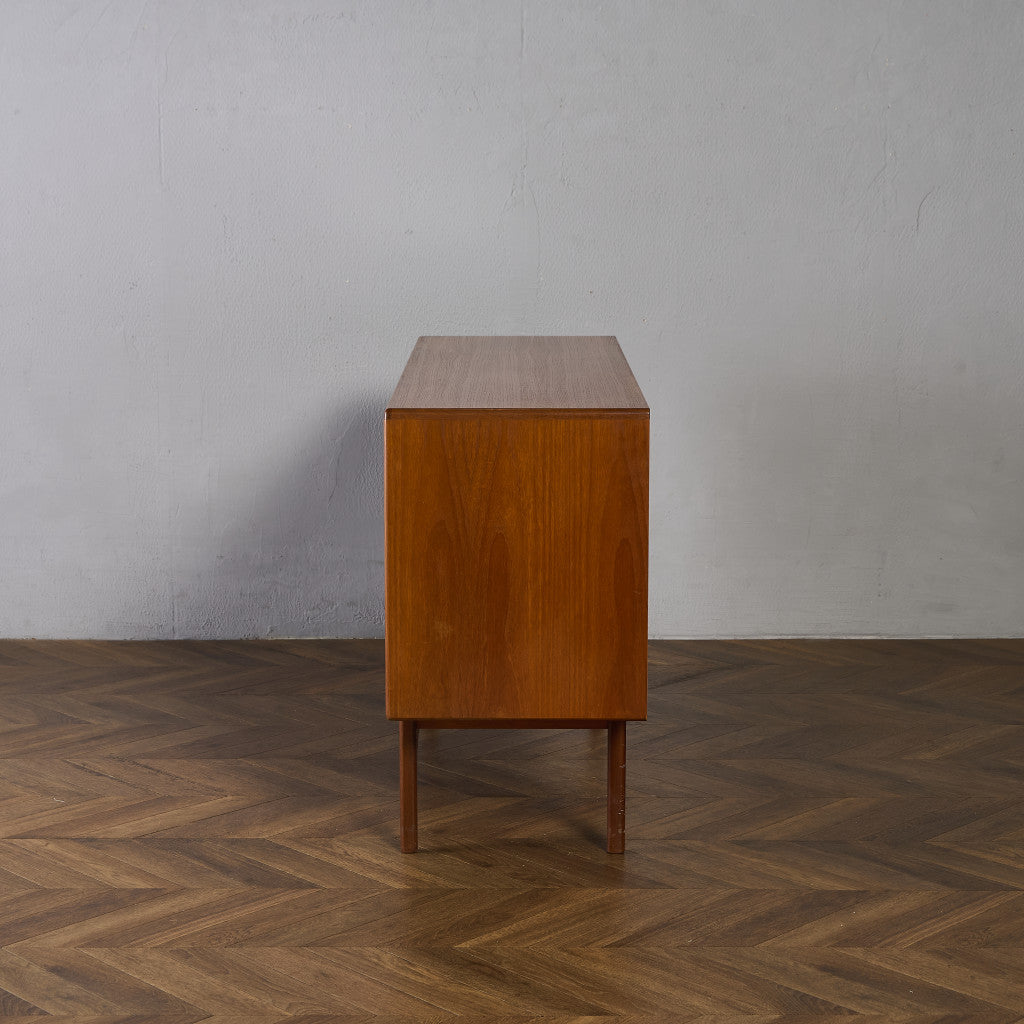 Fresco ヴィンテージ 脚付き サイドボード (4072)