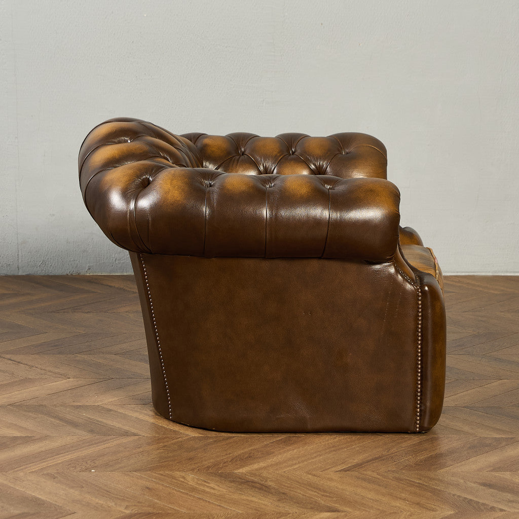 英国 クラシック チェスターフィールド ソファ