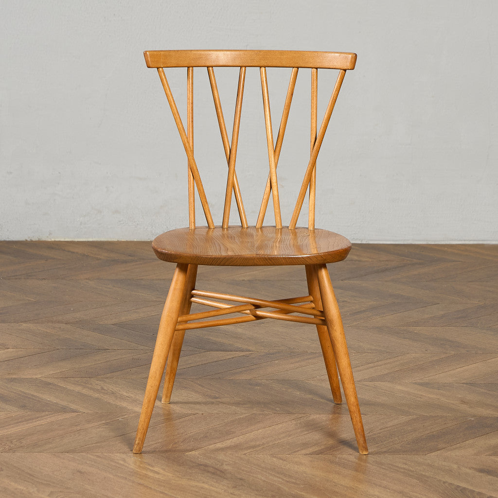 ラティスドチェア