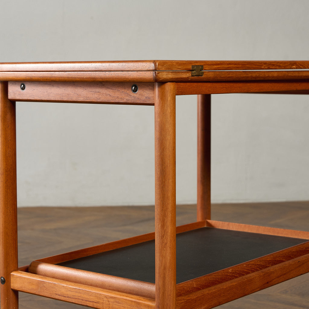 英国 ヴィンテージ ターンリーフ ティートロリー