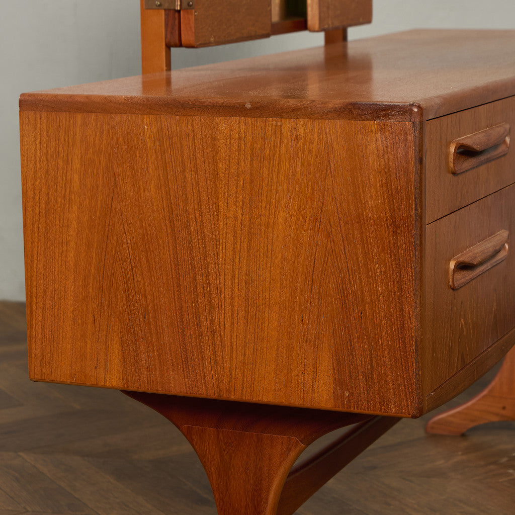 ニューフレスコ ドレッシングデスク (1986)