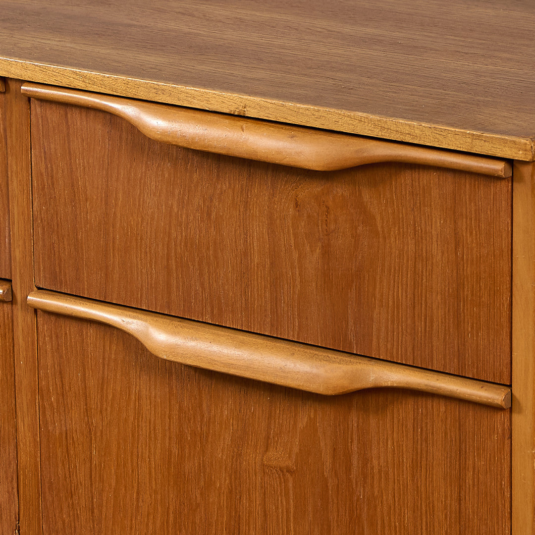 イギリス ヴィンテージ サイドボード