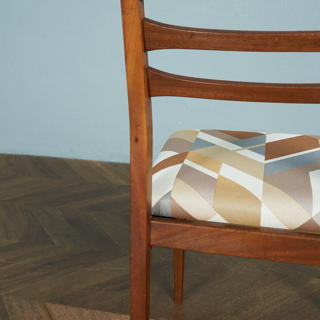 ヴィンテージ ダイニングチェア / 座面張替え済み (LUUM)