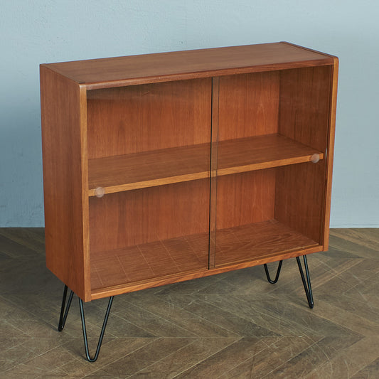 ヴィンテージ ガラスブックケース / カスタム アイアンヘアピンレッグ