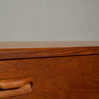 Fresco ヴィンテージ サイドボード