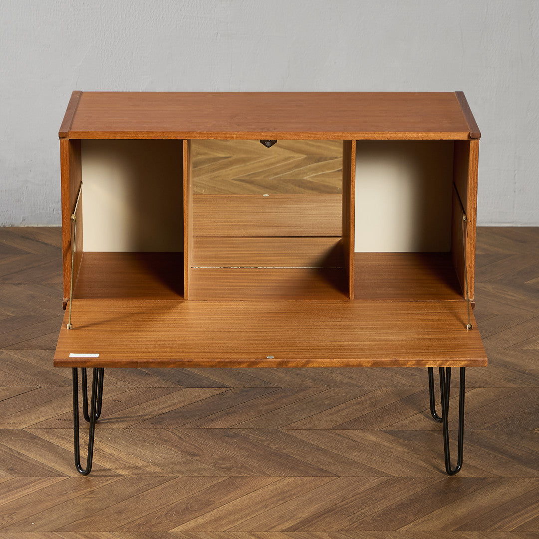 ヴィンテージ キャビネット カスタム アイアン ヘアピンレッグ