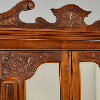 英国 アンティーク ワードローブ