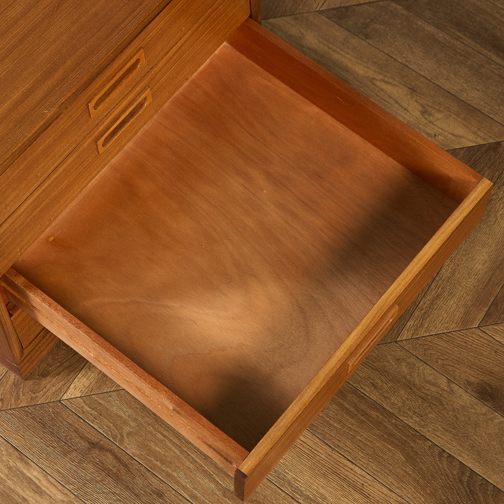 英国 ヴィンテージ 4段 サイドチェスト