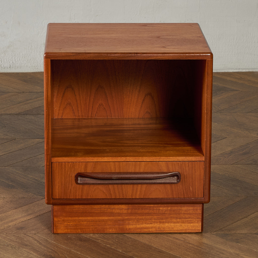 Fresco ナイトテーブル