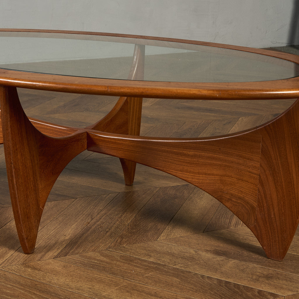 astro オーバルコーヒーテーブル