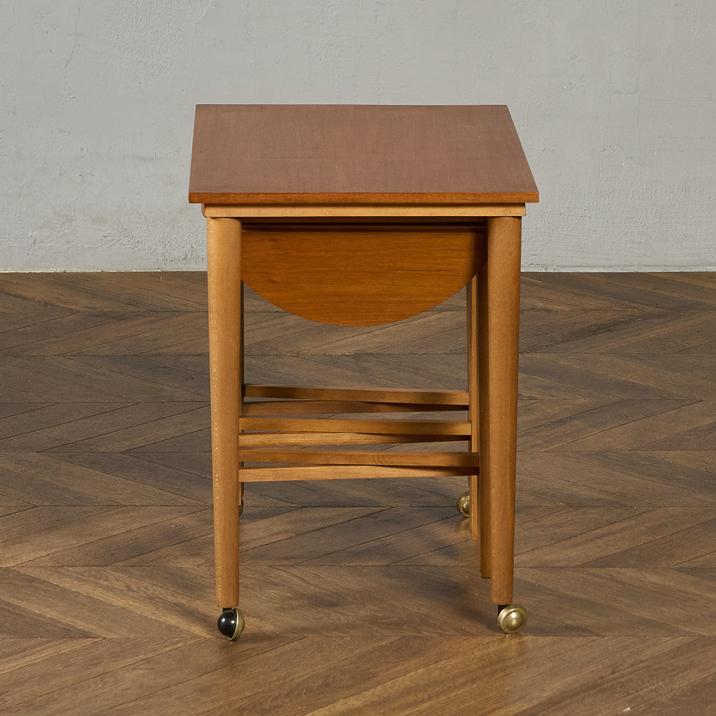 Novy Domov ヴィンテージ ネストテーブル