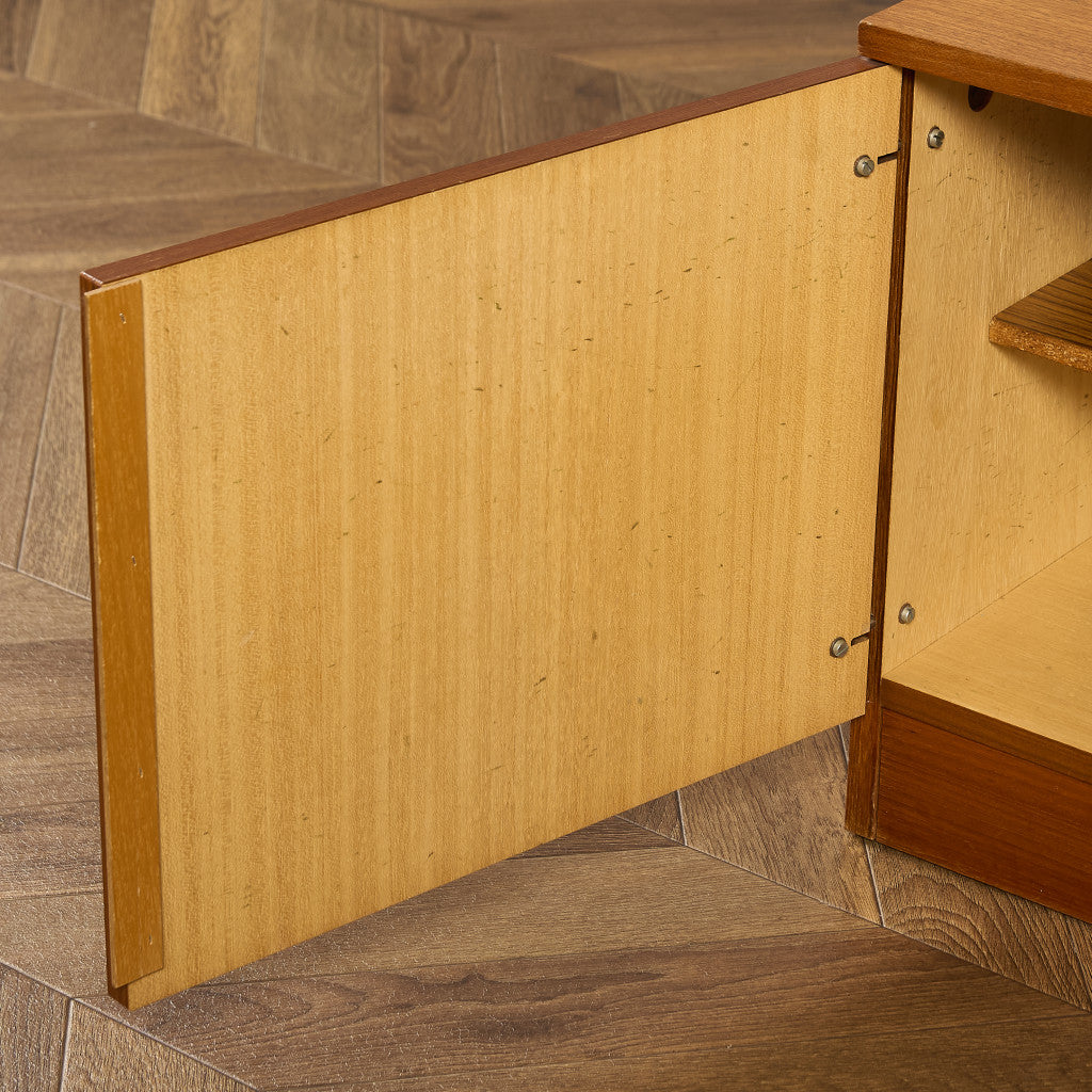 英国ヴィンテージ キャビネット